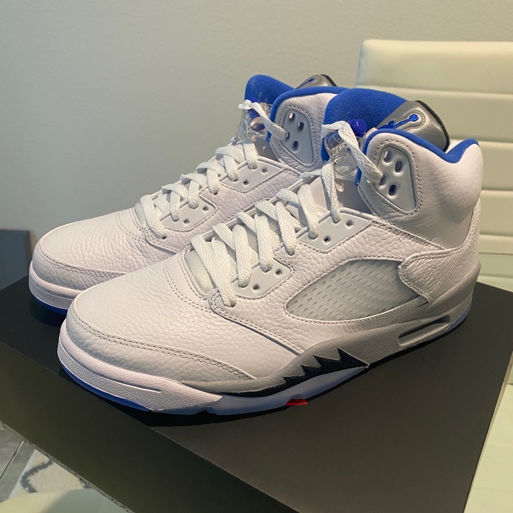 Air Jordan Retro 5 Stealth